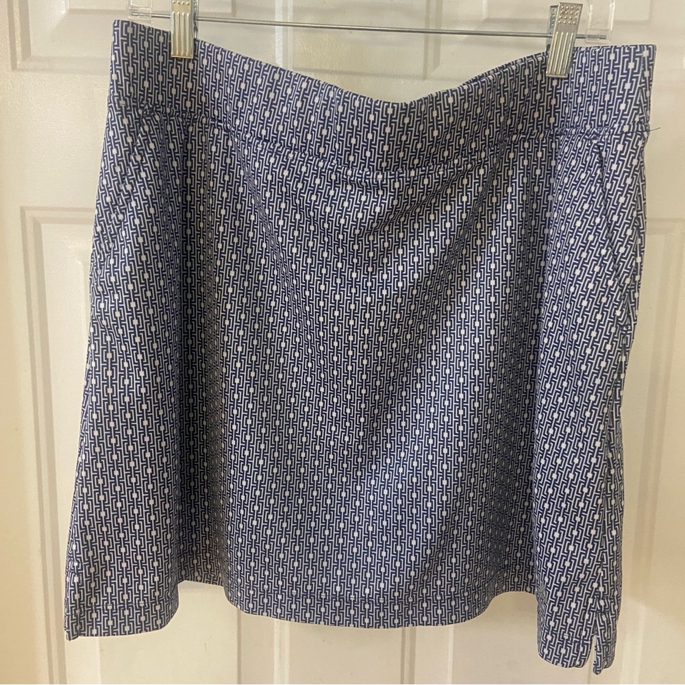Bermuda Sands Athletic Skort Size XL
Navy/White
2 side- 1 back pocket